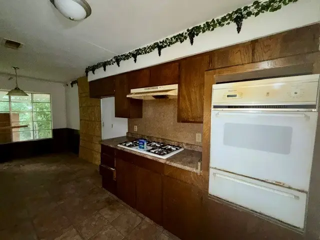 237 Palm Drive, Marlin, TX 76661 - #3