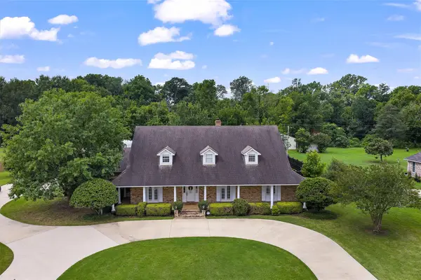 206 Shadow Ridge Drive, Bossier City, LA 71112