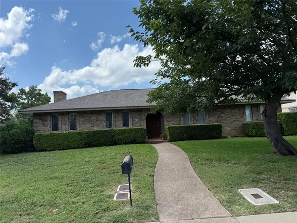 215 Roma Drive, Duncanville, TX 75116