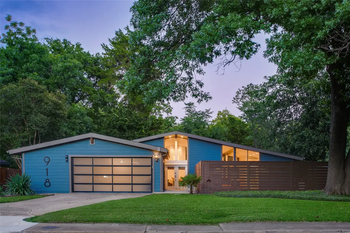 918 Glen Oaks Boulevard, Dallas, TX 75232 - #1