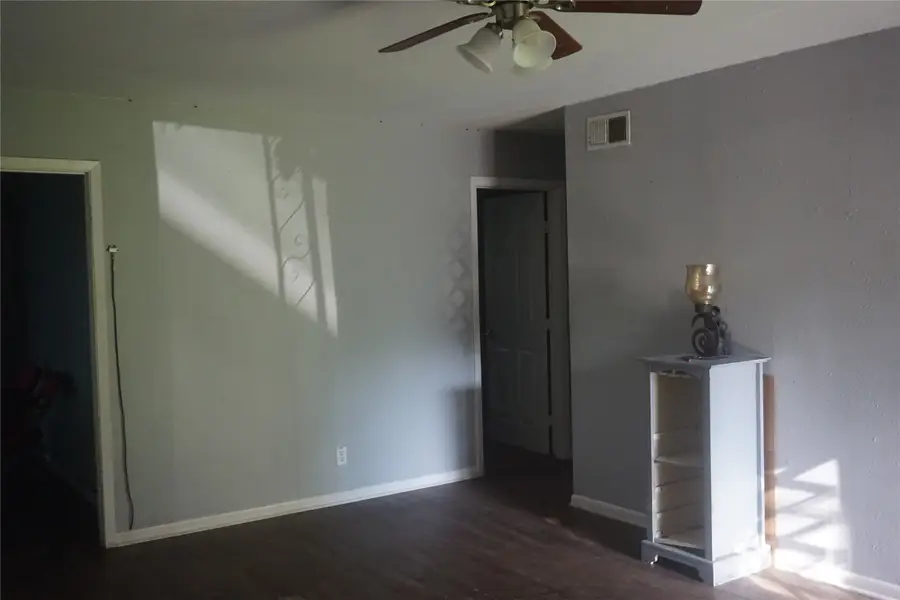 112 S Lynn Avenue, Denison, TX 75020 - #3