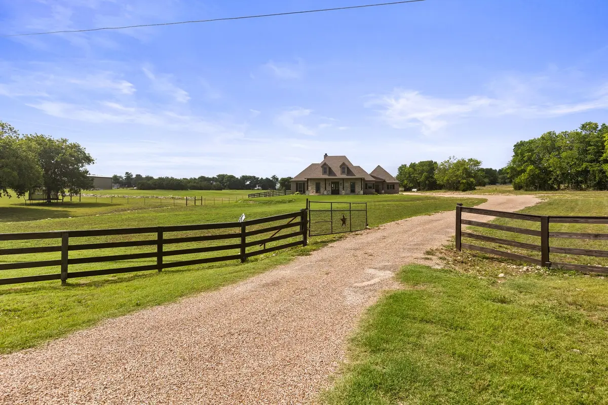 723 W Lee Avenue, Whitney, TX 76692 - #1