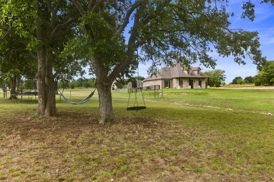 723 W Lee Avenue, Whitney, TX 76692 - #2