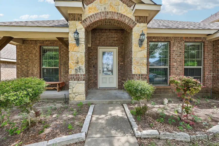 117 Brook Hollow Lane, Red Oak, TX 75154 - #3
