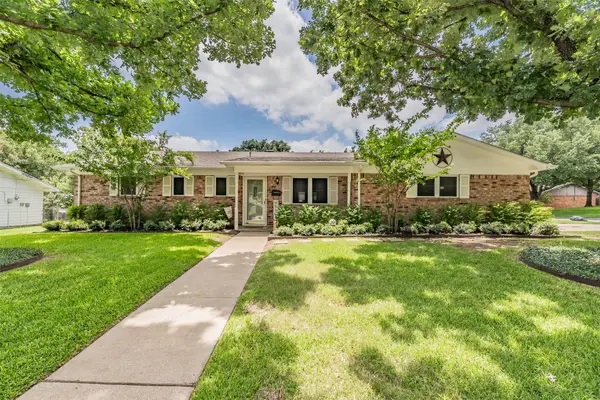 553 NW Janie Lane, Burleson, TX 76028
