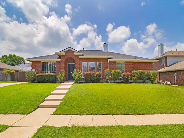 8605 Scooner Street, Rowlett, TX 75089