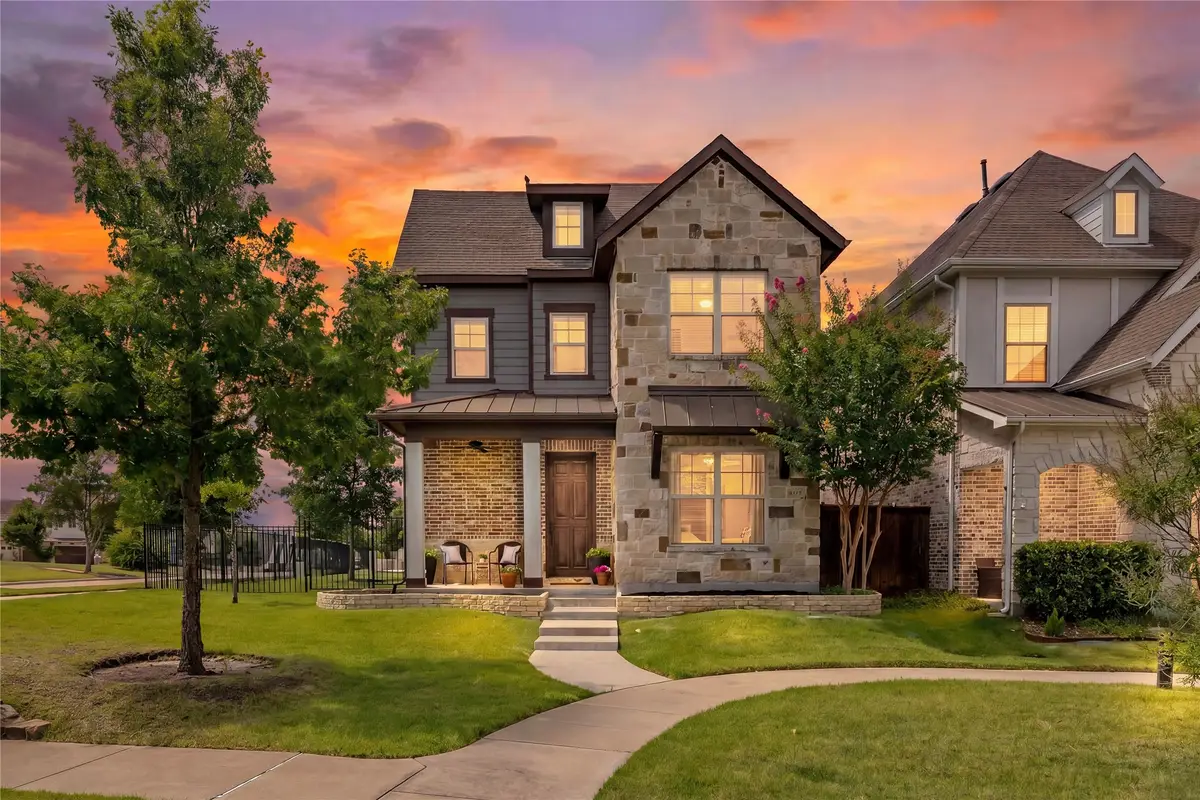 1820 Roundtree Circle W, Fort Worth, TX 76008 - #1