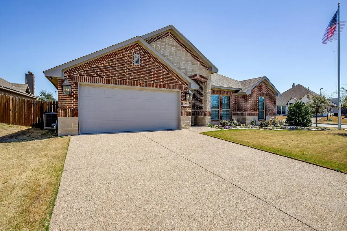 6829 Canyon Rock, Benbrook, TX 76126 - #1