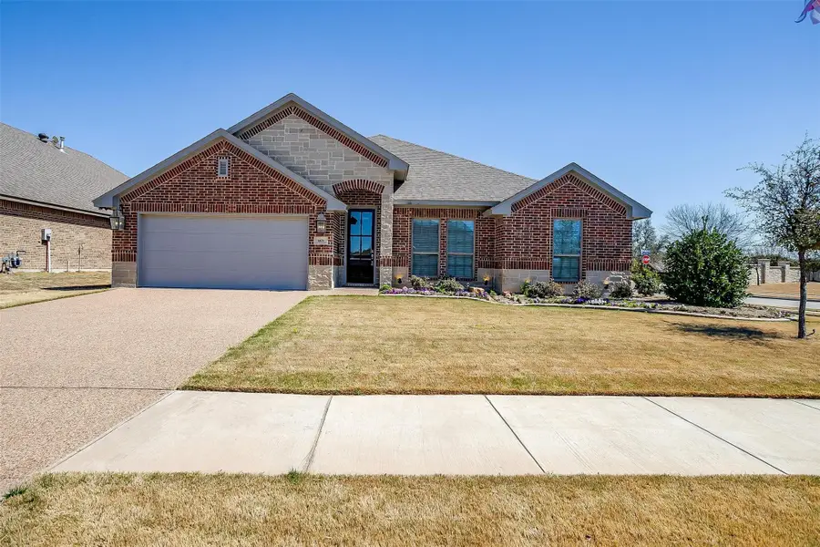 6829 Canyon Rock, Benbrook, TX 76126 - #2