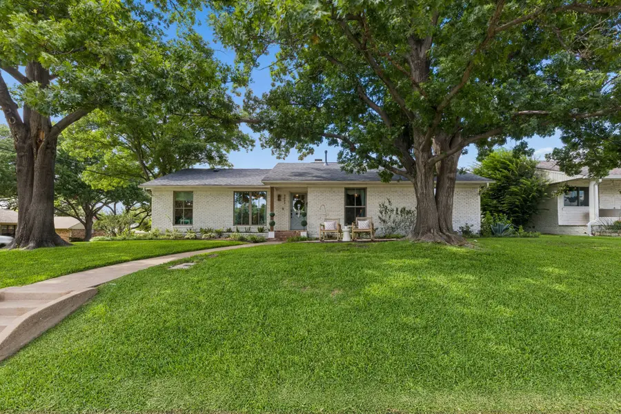 9807 Lakemere Drive, Dallas, TX 75238 - #3