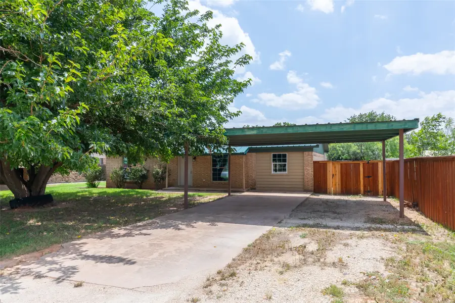 320 S 12th Street, Hawley, TX 79525 - #3