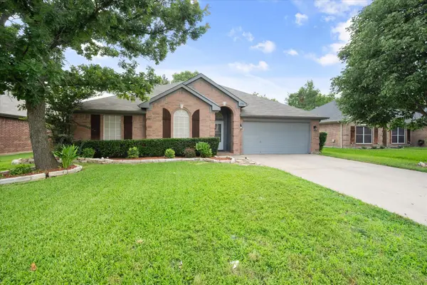 2706 Ferncrest Trail, Mansfield, TX 76063