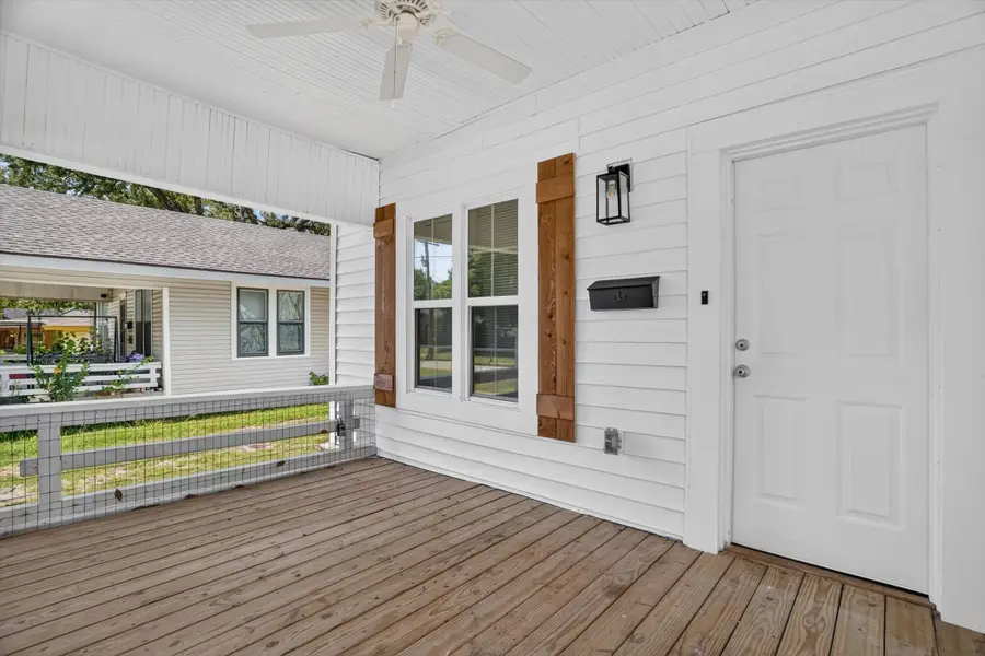 1515 NW 1st Avenue, Mineral Wells, TX 76067 - #2