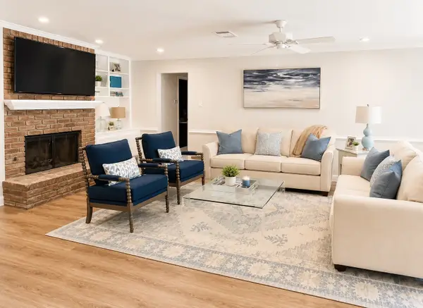 9321 Highedge Circle, Dallas, TX 75238