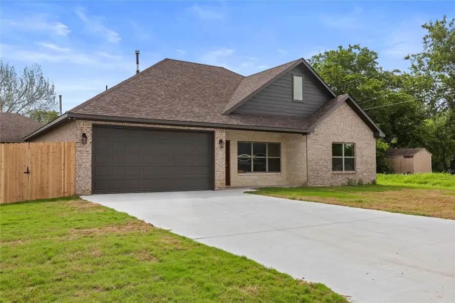 106 N Lackey Street, Tom Bean, TX 75489 - #2
