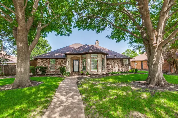 6204 Bronze Leaf Drive, Plano, TX 75023