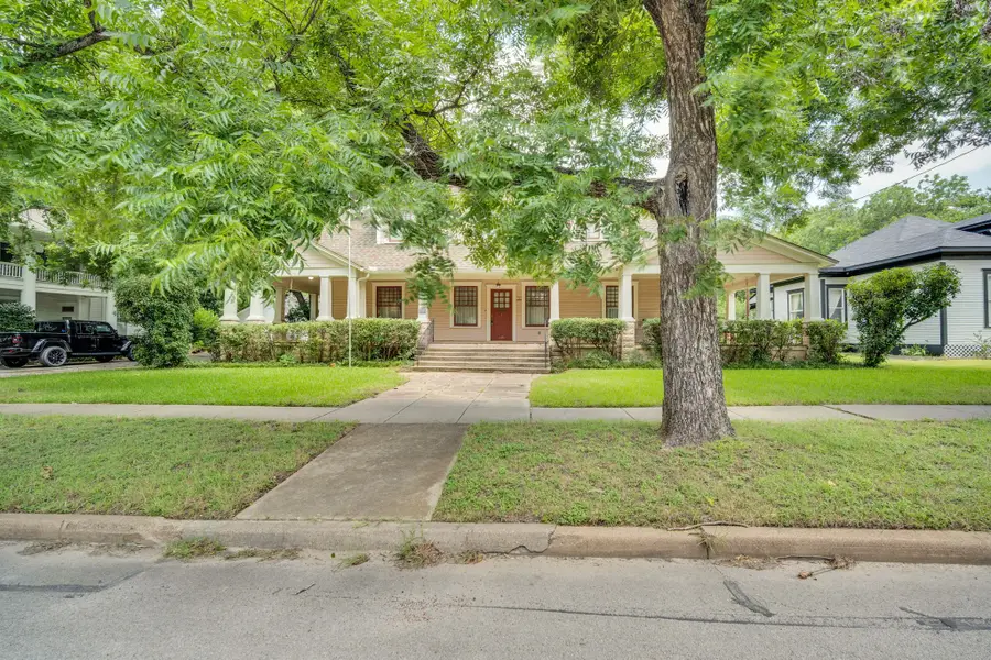 615 E Franklin Street, Hillsboro, TX 76645 - #3