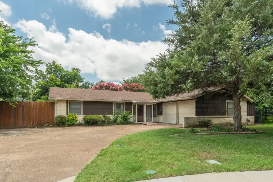 417 Keats Circle, Irving, TX 75061 - #2