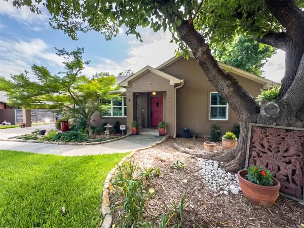 622 Ridgecrest Drive, Irving, TX 75060