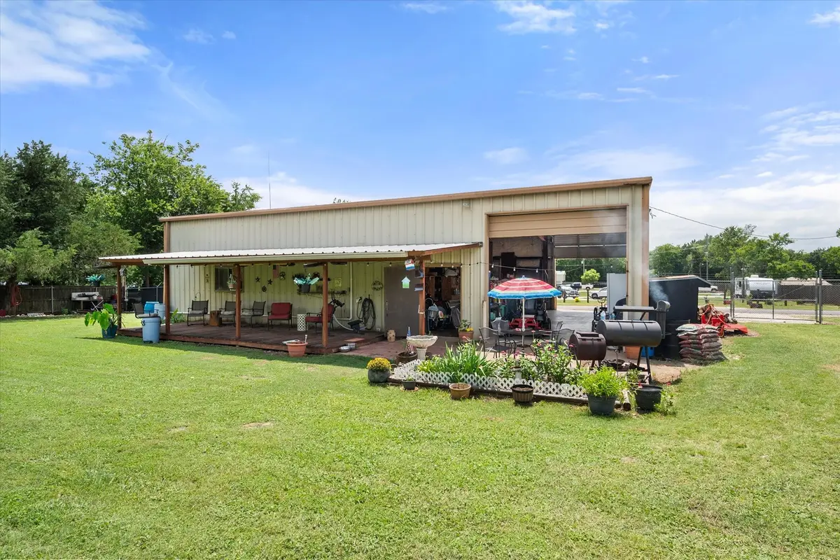 112 Love Street, Fairfield, TX 75840 - #1