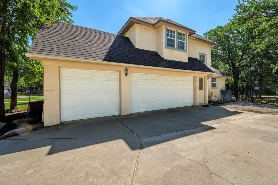 100 Manders Court, Runaway Bay, TX 76426 - #3