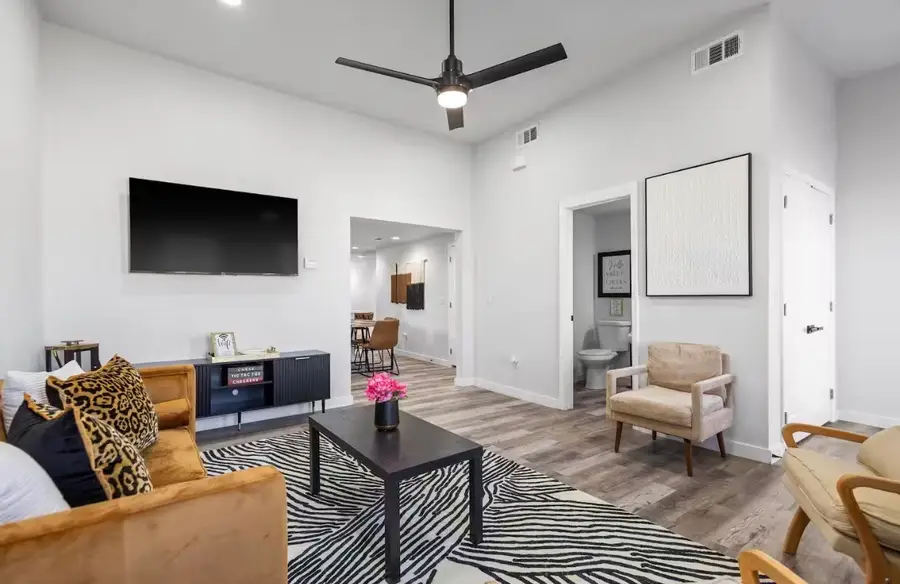 504 W Owing Street, Denison, TX 75020 - #2