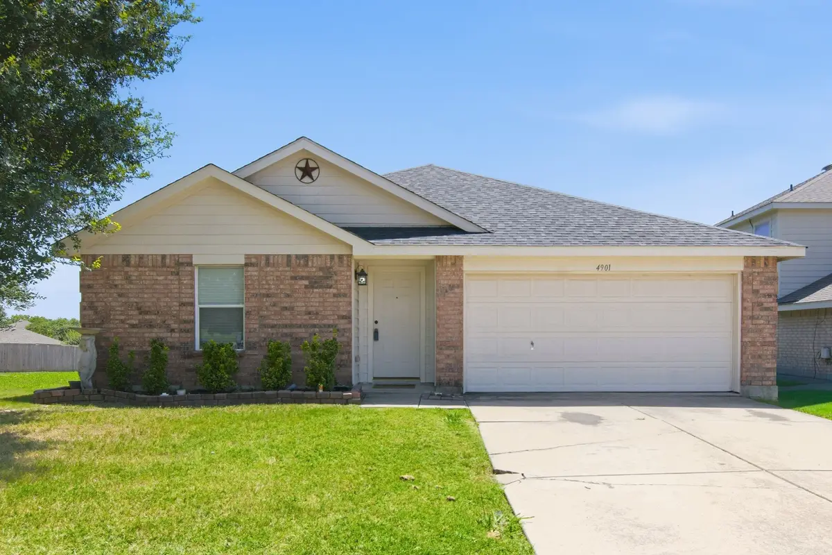 4901 Parkview Hills Lane, Fort Worth, TX 76179 - #1