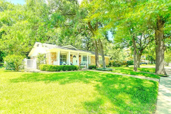 721 Foults Drive, Irving, TX 75061