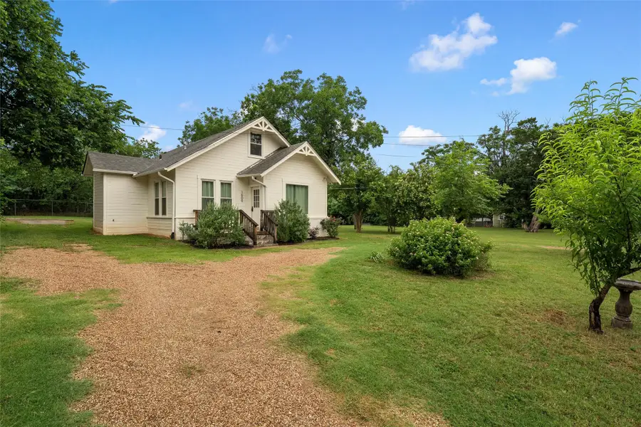 1609 Reuter Avenue, Waco, TX 76708 - #2