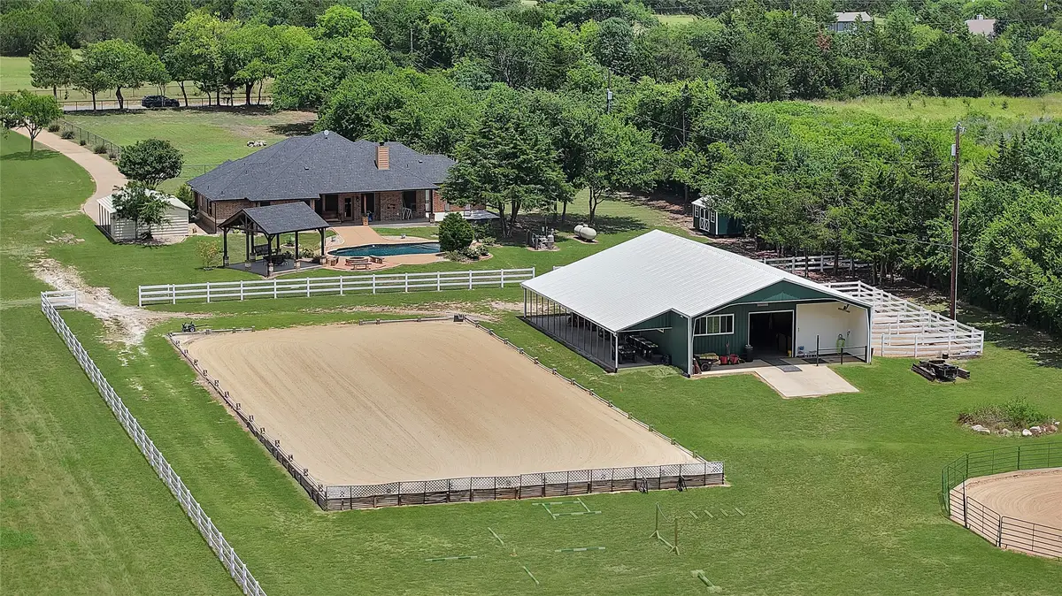 411 N Oak Branch Road, Waxahachie, TX 75167 - #1