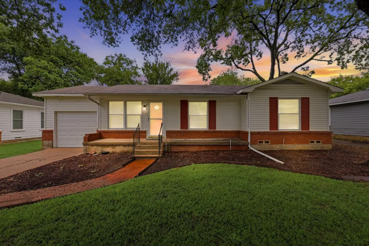 904 Cordell Street, Denton, TX 76201 - #1