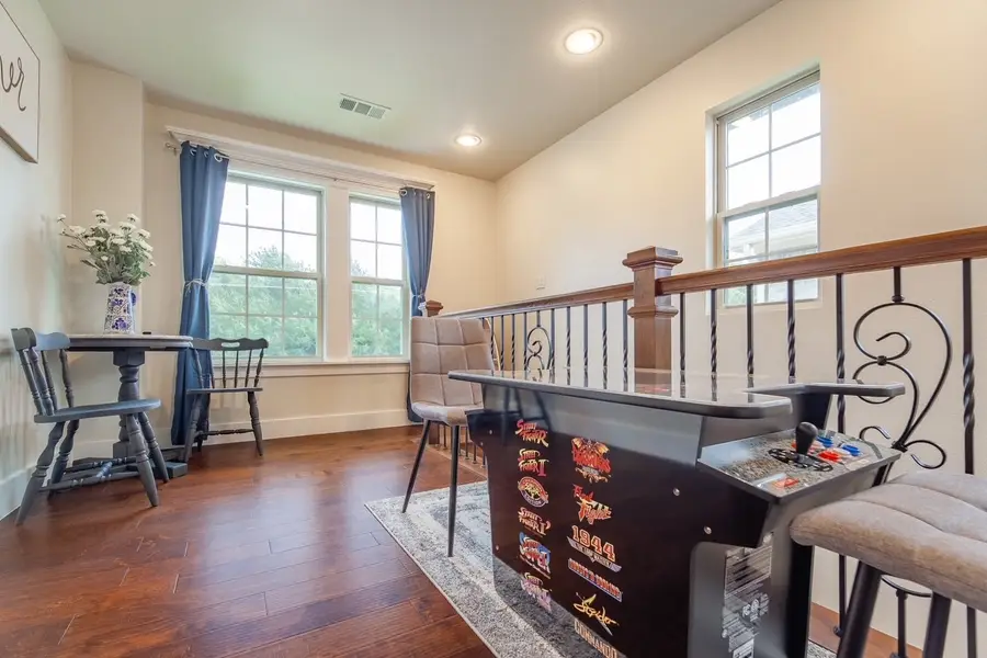 1501 Lakeview Drive, Grand Prairie, TX 75051 - #3