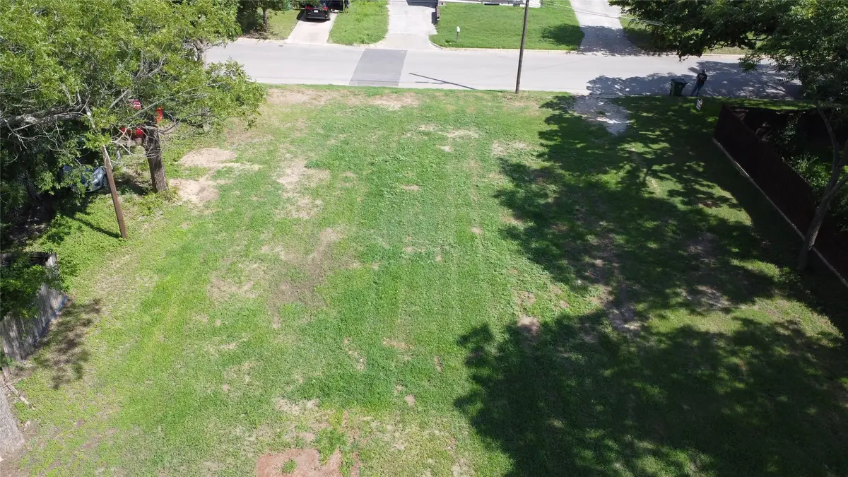 563 E Long Street, Stephenville, TX 76401 - #1