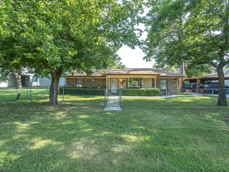 309 Greathouse Street, Bridgeport, TX 76426 - #3