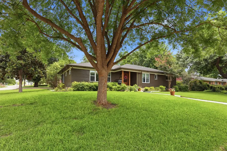 1208 N Morris Street, McKinney, TX 75069 - #2