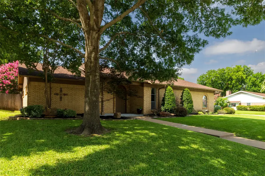 1710 Park Hill Drive, Arlington, TX 76012 - #3