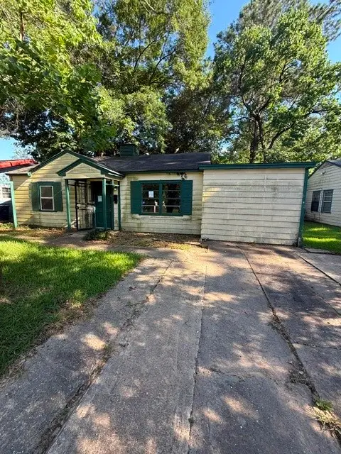 2747 Parkridge Street, Shreveport, LA 71108 - #2