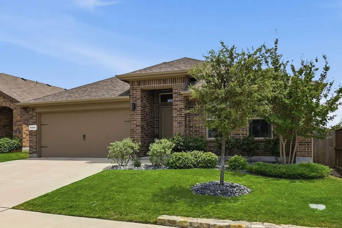 9200 Desertrock Road, Fort Worth, TX 76131 - #1