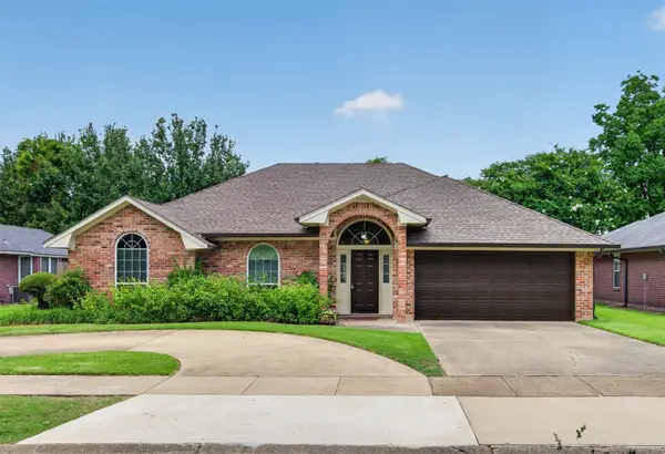 2204 Middle Creek Boulevard, Bossier City, LA 71111