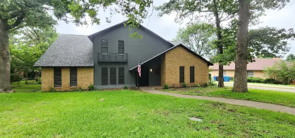 606 Queens Road, Denison, TX 75020