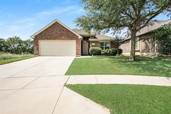 5725 Dunraven Trail, Fort Worth, TX 76244