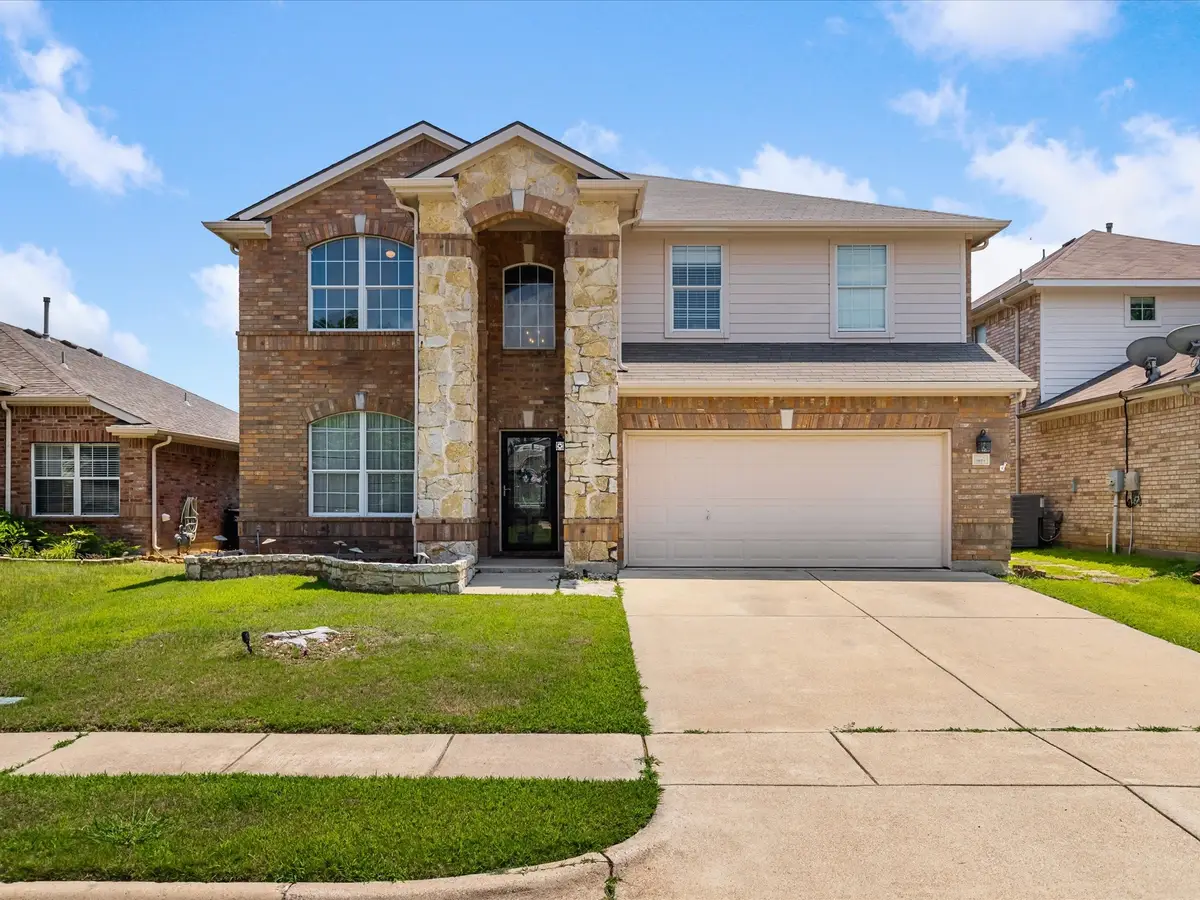3924 Eaglerun Drive, Justin Roanoke, TX 76262 - #1