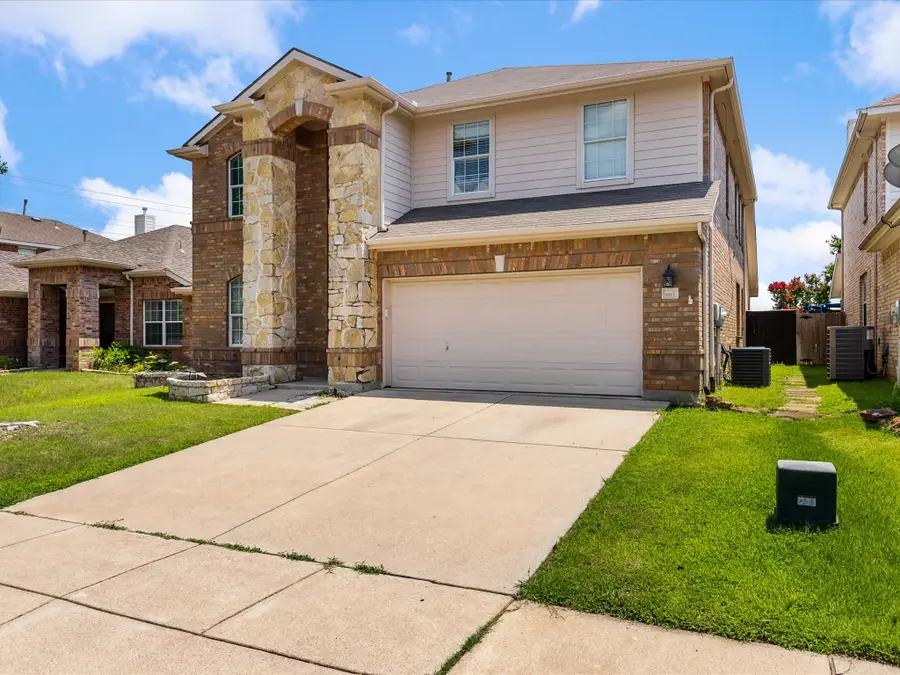 3924 Eaglerun Drive, Justin Roanoke, TX 76262 - #2