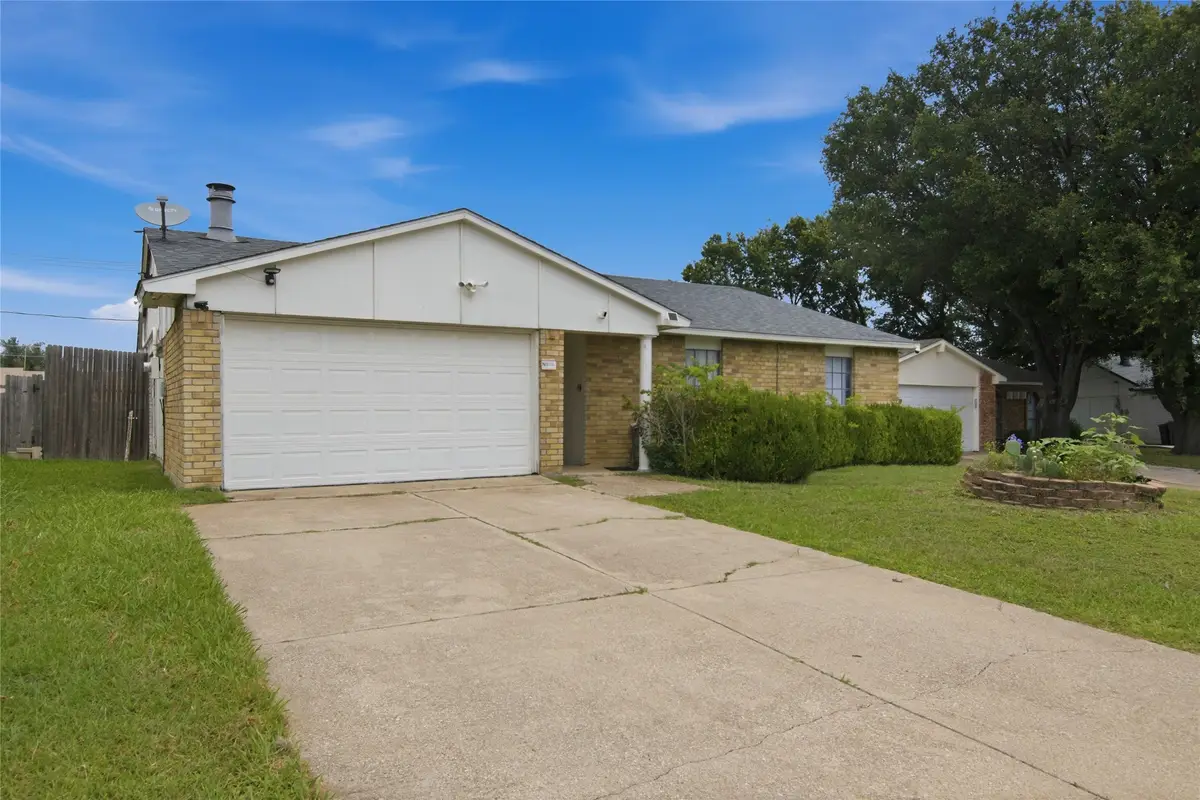 6941 Glendale Drive, North Richland Hills, TX 76182 - #1