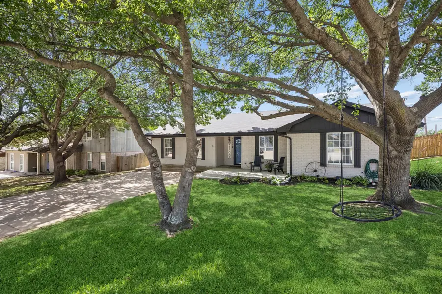 5728 Constitution Court, Watauga, TX 76148 - #2