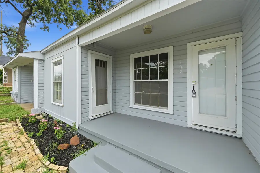 1105 W Hull Street, Denison, TX 75020 - #2