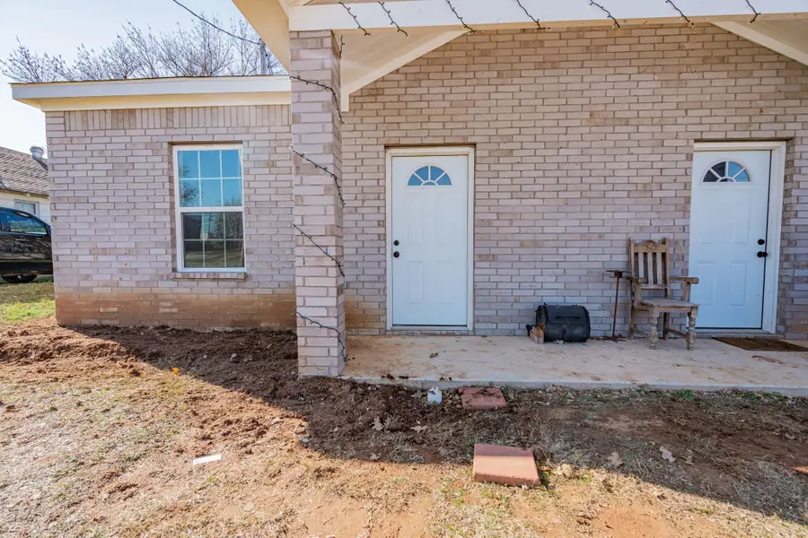 207 Young Street, Nocona, TX 76255 - #2