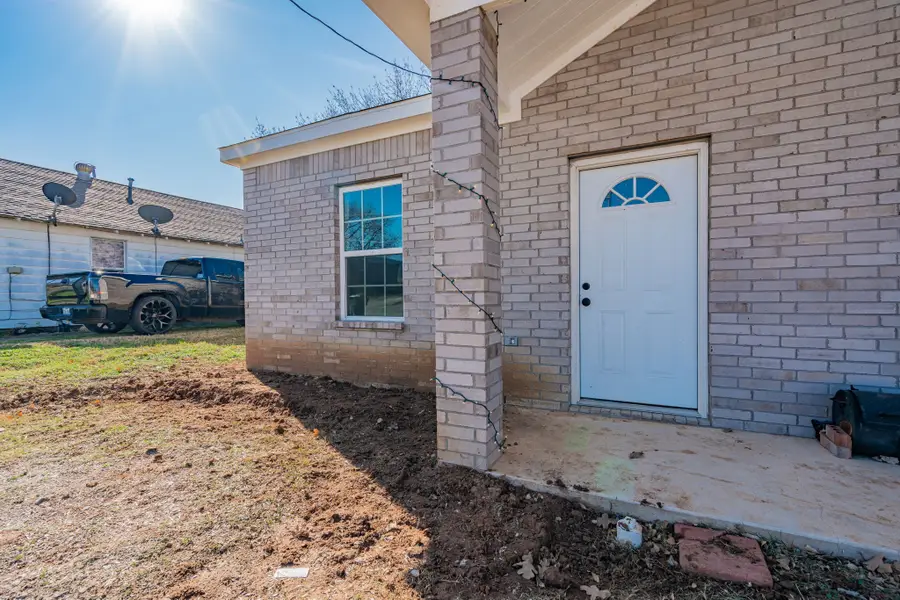 207 Young Street, Nocona, TX 76255 - #3