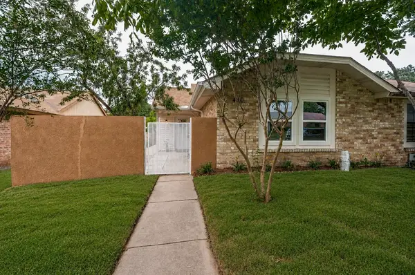 412 Pogue Street, Cedar Hill, TX 75104