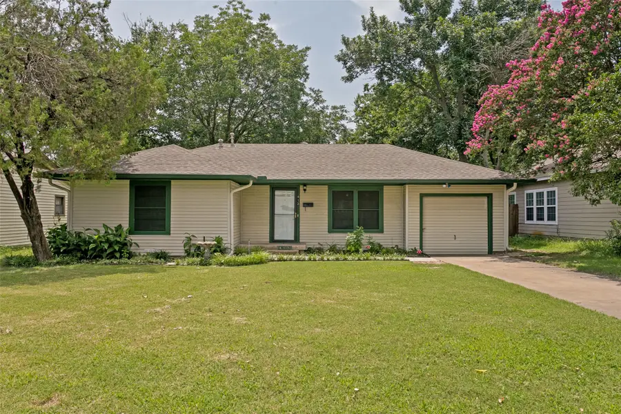 813 Westway Street, Denton, TX 76201 - #2